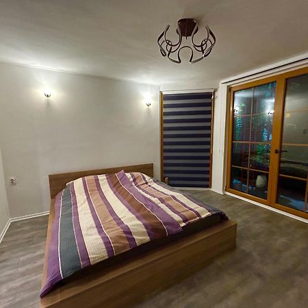 סראייבו Peaceful Pleasure Apartment & Free Private Parking מראה חיצוני תמונה